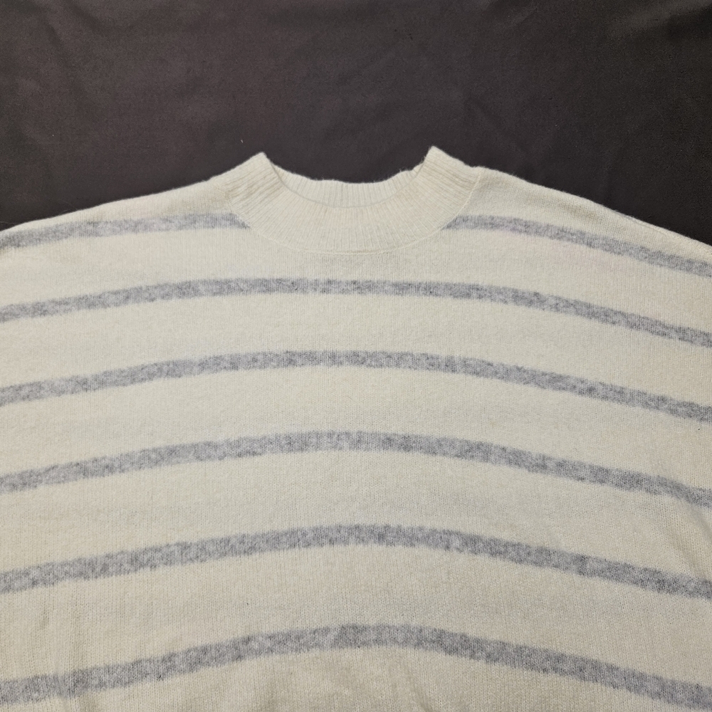 Abercrombie & Fitch Sweater Womens L Gray White Striped Pullover Cotton